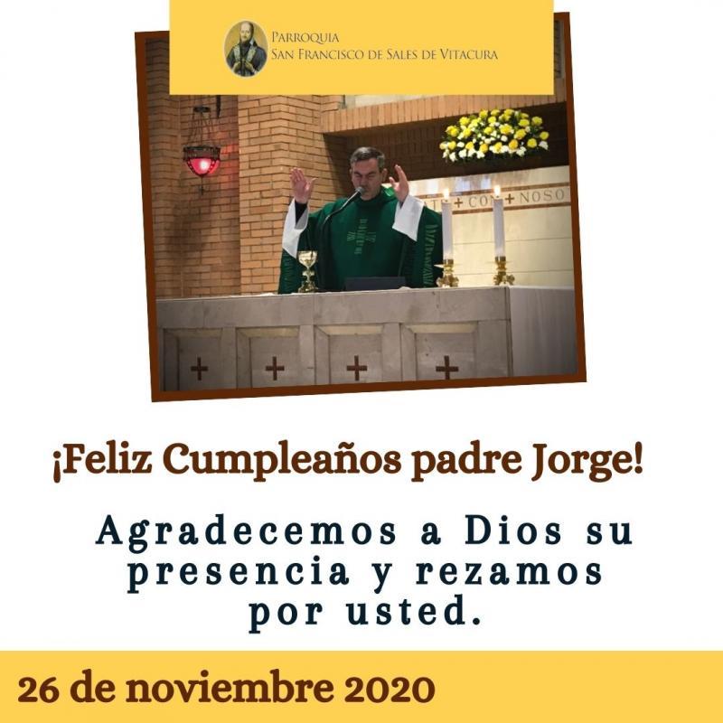 Saludemos a nuestro párroco por su cumpleaños